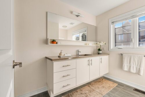 walters lane grimsby primary ensuite