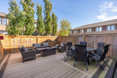 walters lane grimsby backyard deck