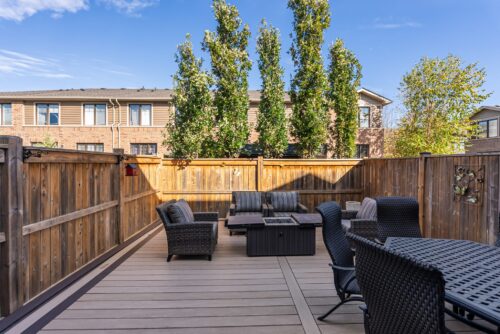 walters lane grimsby backyard deck