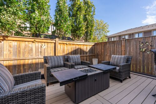 walters lane grimsby backyard deck